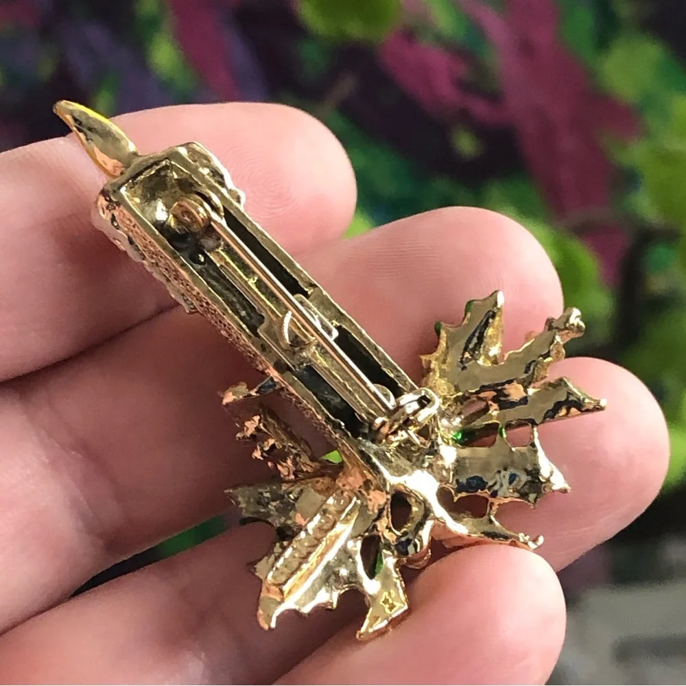 Vintage Christmas candle enamel brooch pin